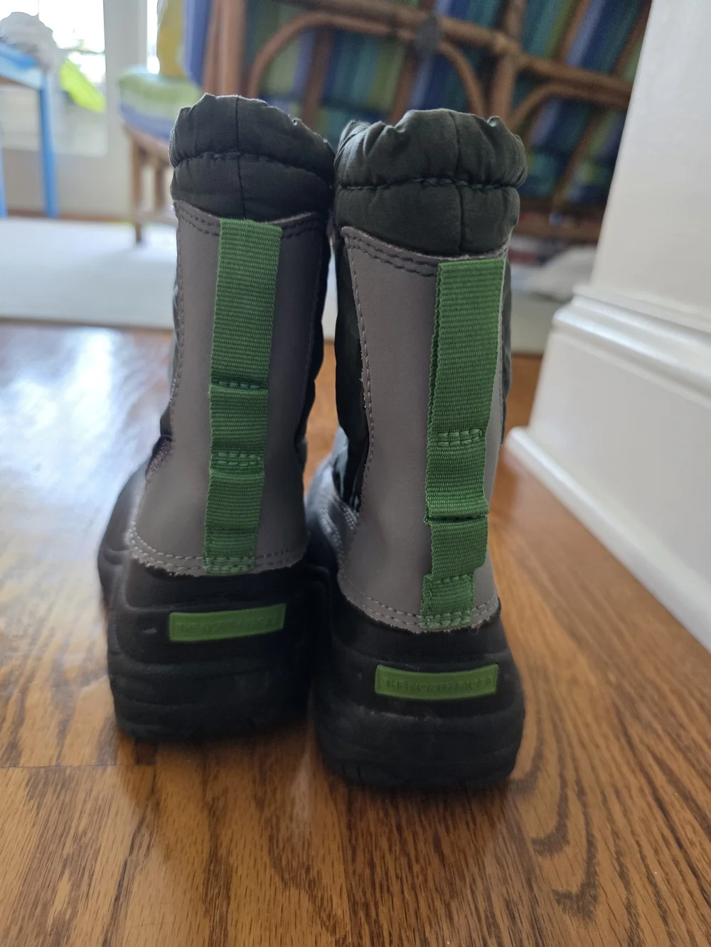 The North Face Kids' Green & Gray Winter Snow Boots